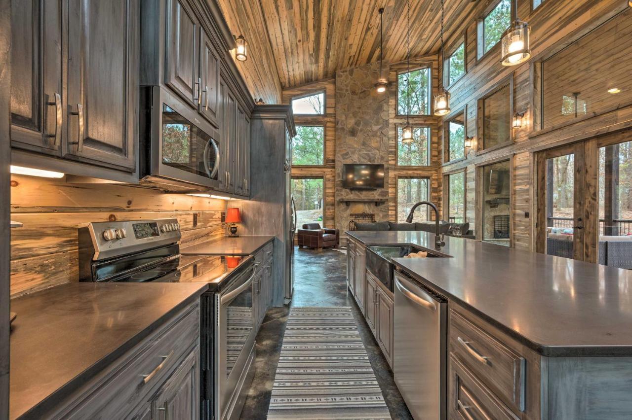 Luxury Cabin In The Woods With Hot Tub And Yard Games! 布罗肯鲍 外观 照片