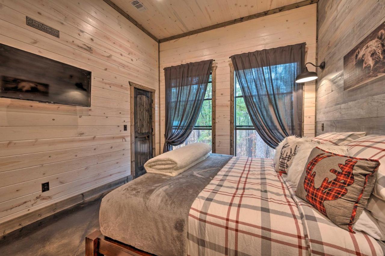 Luxury Cabin In The Woods With Hot Tub And Yard Games! 布罗肯鲍 外观 照片