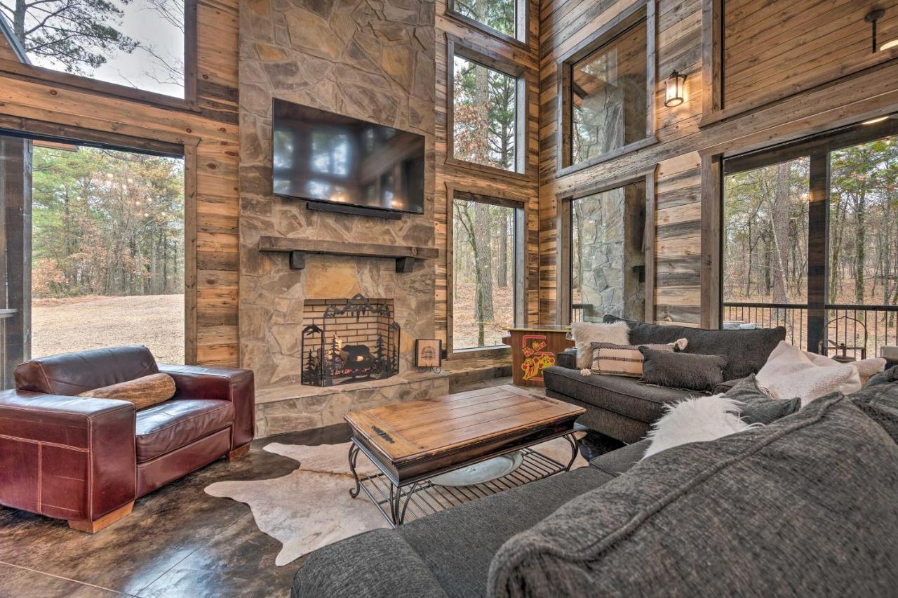 Luxury Cabin In The Woods With Hot Tub And Yard Games! 布罗肯鲍 外观 照片