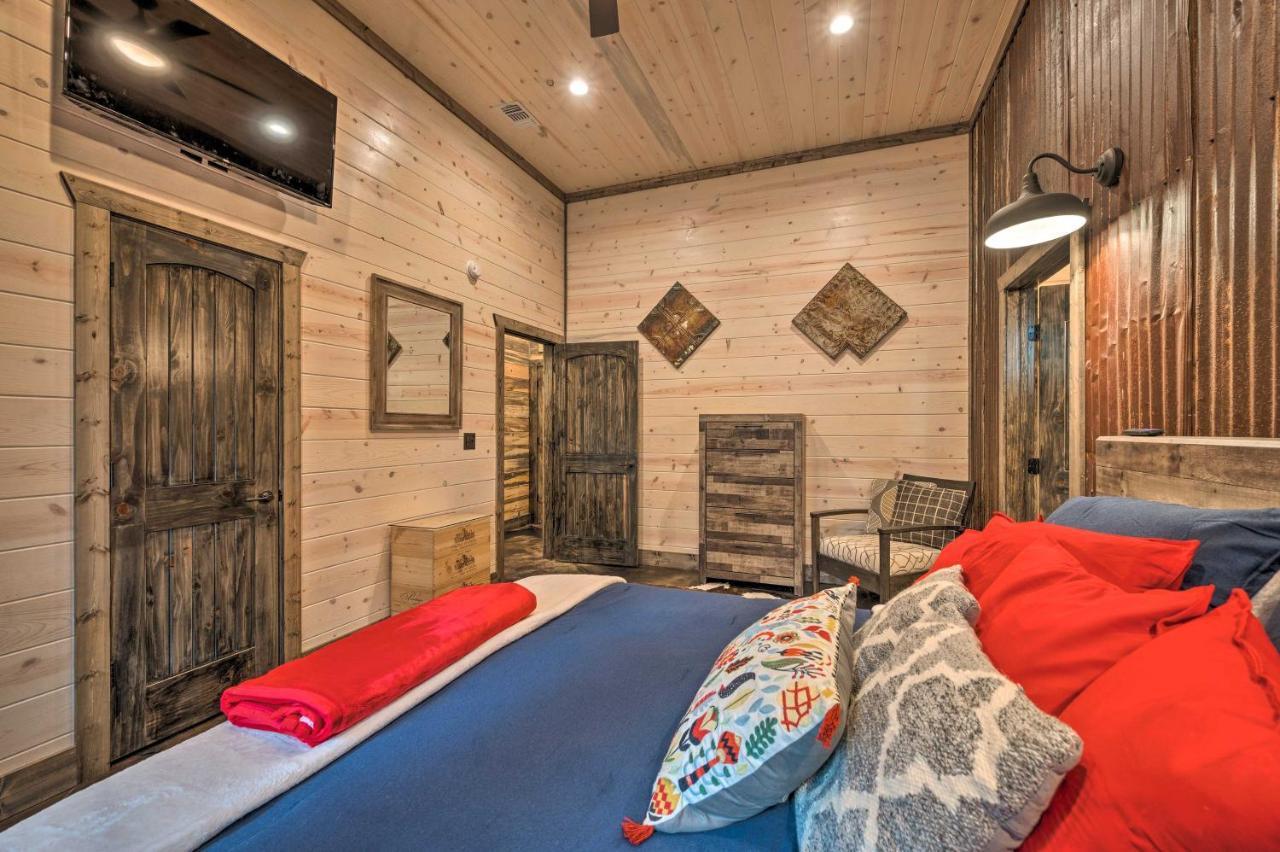 Luxury Cabin In The Woods With Hot Tub And Yard Games! 布罗肯鲍 外观 照片