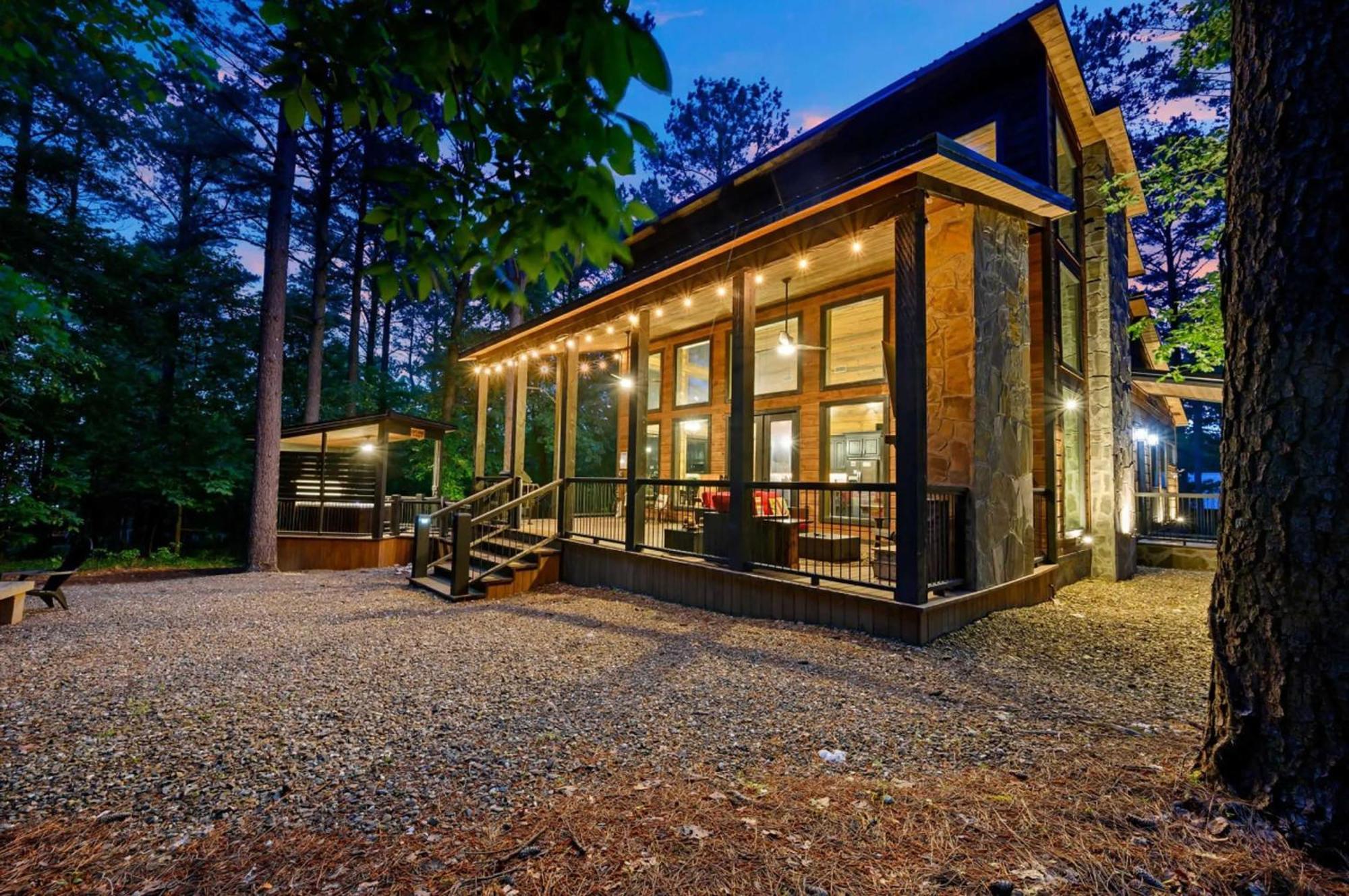 Luxury Cabin In The Woods With Hot Tub And Yard Games! 布罗肯鲍 外观 照片