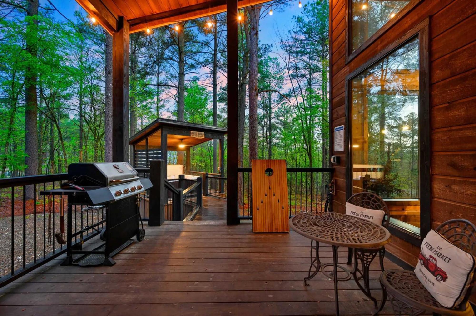 Luxury Cabin In The Woods With Hot Tub And Yard Games! 布罗肯鲍 外观 照片